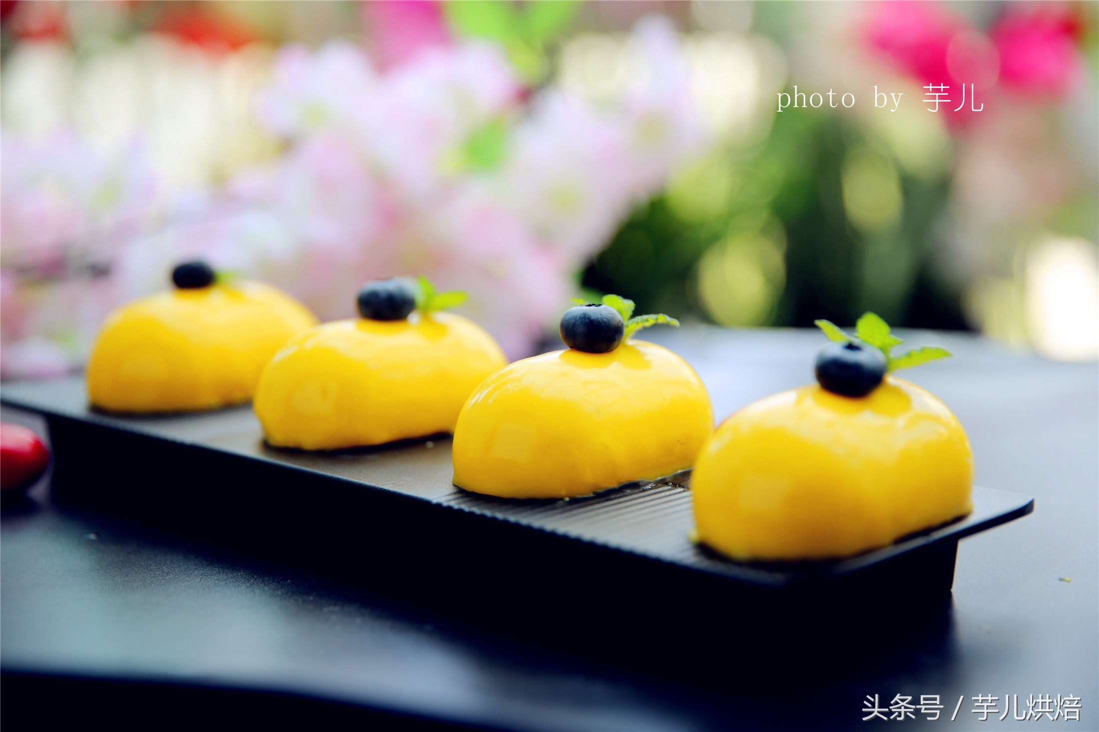 芒果慕斯星空淋面,芒果葡萄淋面慕斯蛋糕做法