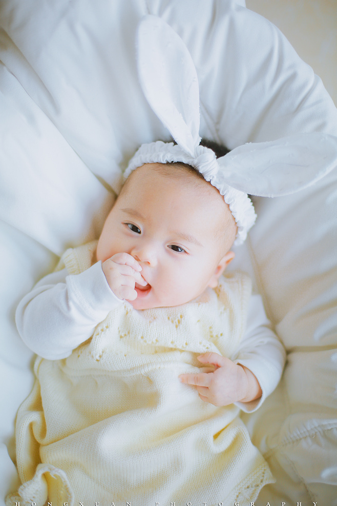 宝宝照瞬间抓拍花絮,10个视频宝宝萌照合集