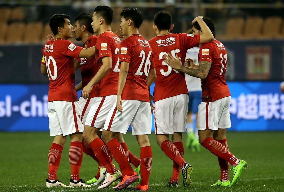 “恒大式最低消费”重现江湖，斯帅笑了，却为何早早换下王靖斌？