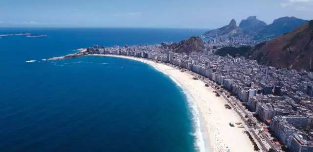 清华思客｜沃尔科特：幸运的旅行者？不幸的*亡流**人