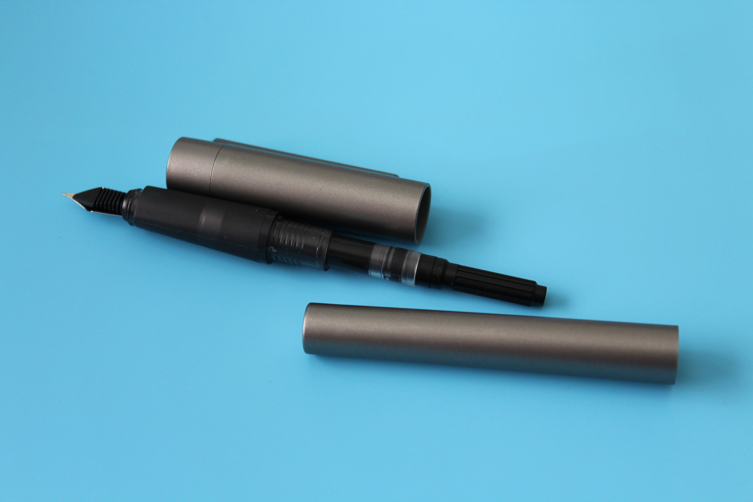 凌美钢笔恒星书写效果,为什么百锋的sky钢笔特贵