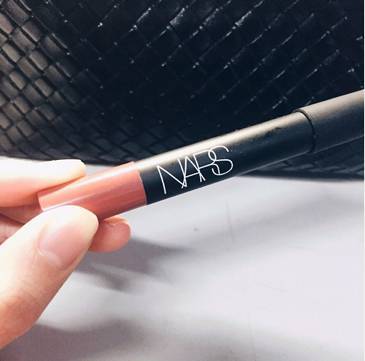 唇控颜色,唇控哪个颜色好看