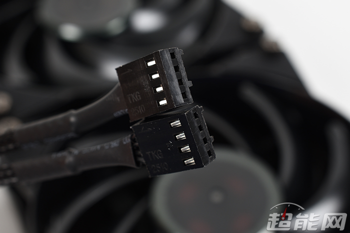 酷冷至尊MasterLiquidLite240散热器评测:初玩水冷之选
