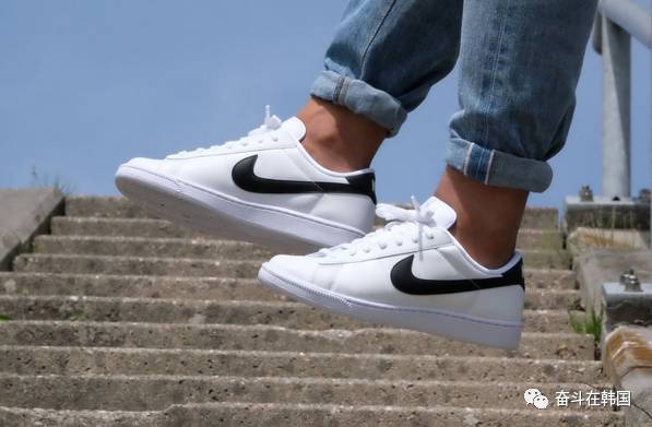 换季了买一双鞋子,换季买什么鞋子好看