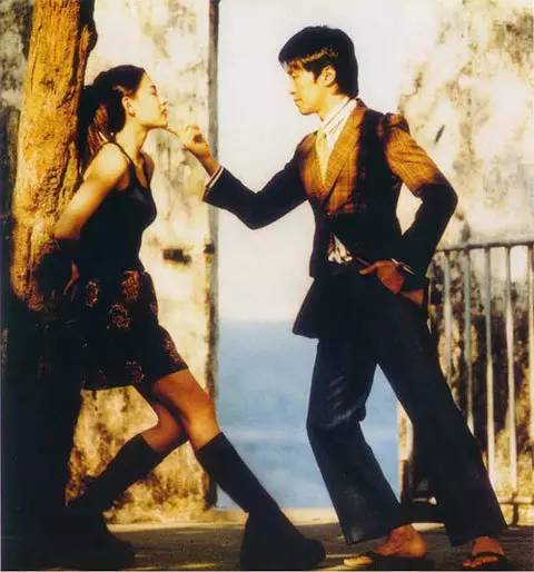 相信童话的美人鱼文案,相信童话的人注定孤独终老