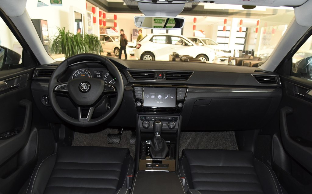 德系车20万左右性价比高的,蒙迪欧2.0t和迈腾380哪个快