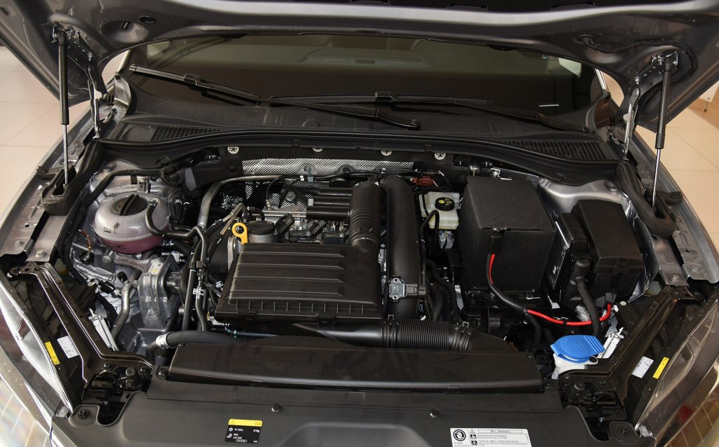 德系车20万左右性价比高的,蒙迪欧2.0t和迈腾380哪个快