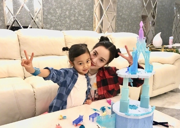 李小璐穿搭吐槽,李小璐穿搭运动风