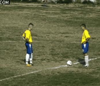 足球赛场十大搞笑瞬间图,足球gif搞笑图片