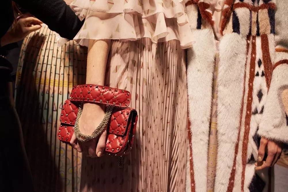 买包很简单的事,买包这辈子最开心的事