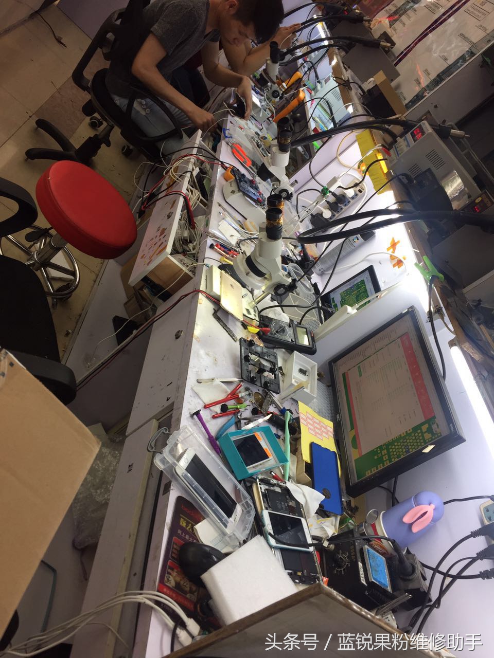 iphone提示温度过高暂停充电,iphone显示温度请等待降温后重试