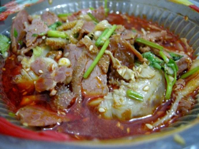 菜市场夫妻肺片店利润高吗,开一家夫妻肺片店能赚多少