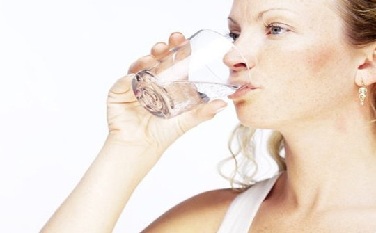 手心出汗怎样调理最好,女性手心脚心出汗怎么调理