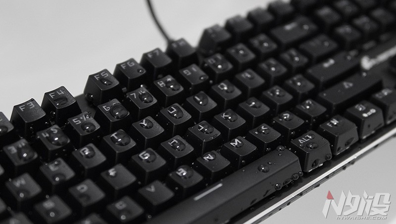 腹灵光魔键盘拆解,腹灵光魔凯华光轴机械键盘评测
