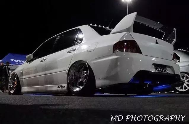 本想把EVO卖掉跳出改装坑，买了高尔夫7R后却又重新“吸毒”