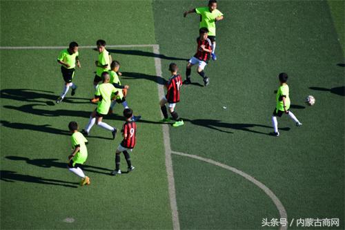 中国教育电视台《校园足球先锋》栏目关注锡小“帝骄”