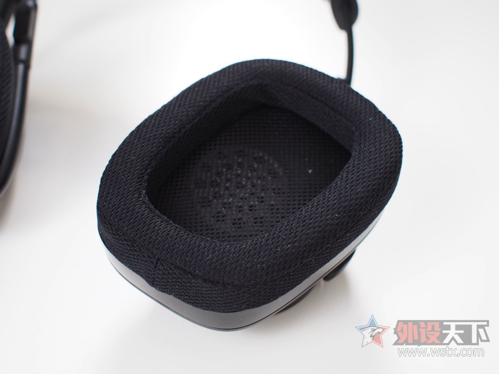 罗技g435无线游戏耳机体验,罗技g533