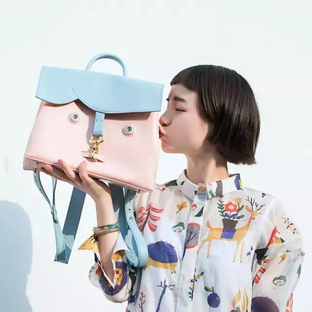 适合50岁女人的包包品牌,适合50岁妈妈的奢侈品包包