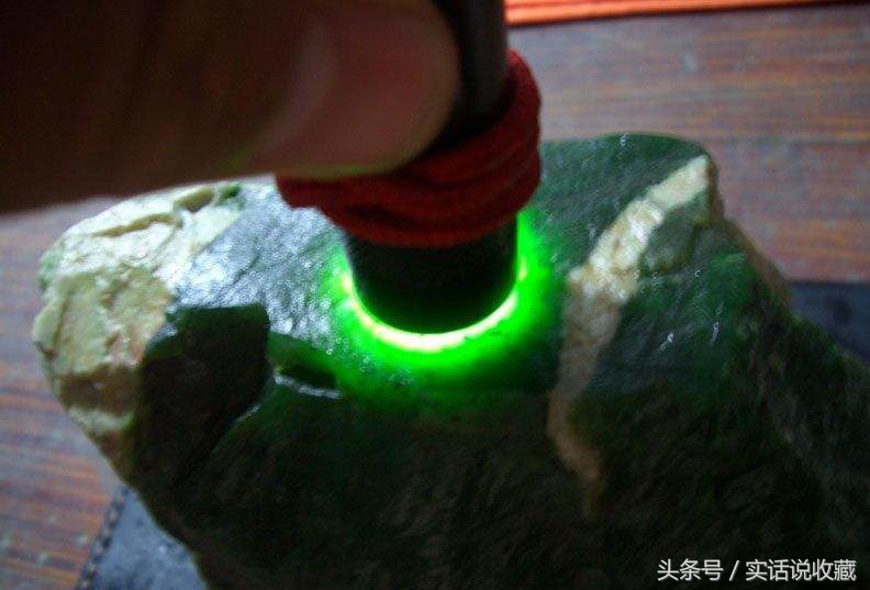 如何分辨和田碧玉和俄罗斯碧玉,和田碧玉和俄罗斯碧玉哪个好