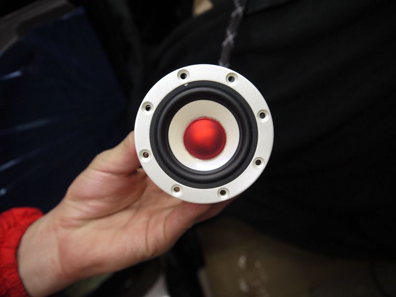 必伟红心SunriseIII系列偏轴心喇叭美观与科技并存