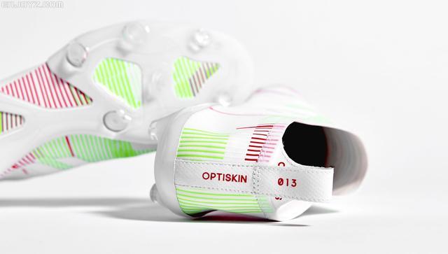 adidas十大最佳足球鞋,adidas最有性价比的足球鞋