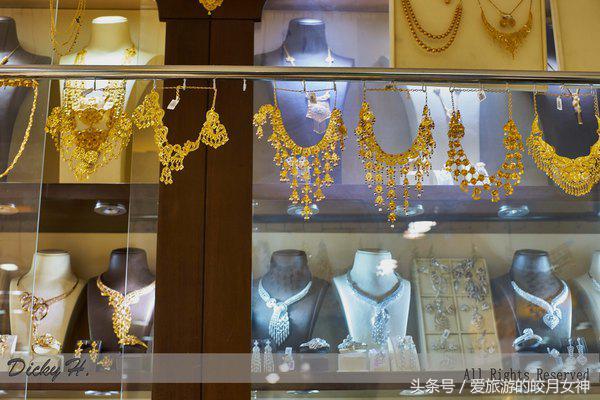 迪拜潮玩如东,迪拜深度游必买纪念品