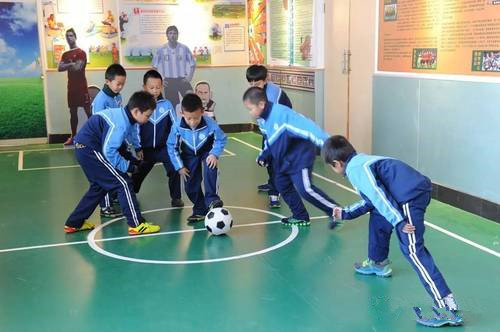 让孩子在快乐中学习篮球,带孩子感受足球魅力