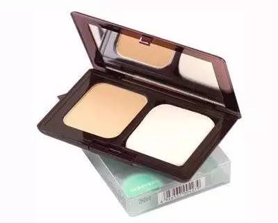 种草持久不脱妆的好用粉饼推荐,种草一个超好用的蜜粉饼