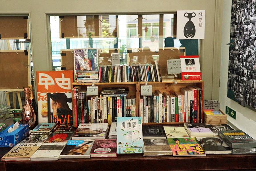 在喧闹的城市中寻一份静谧书店,独立书店的精神居所