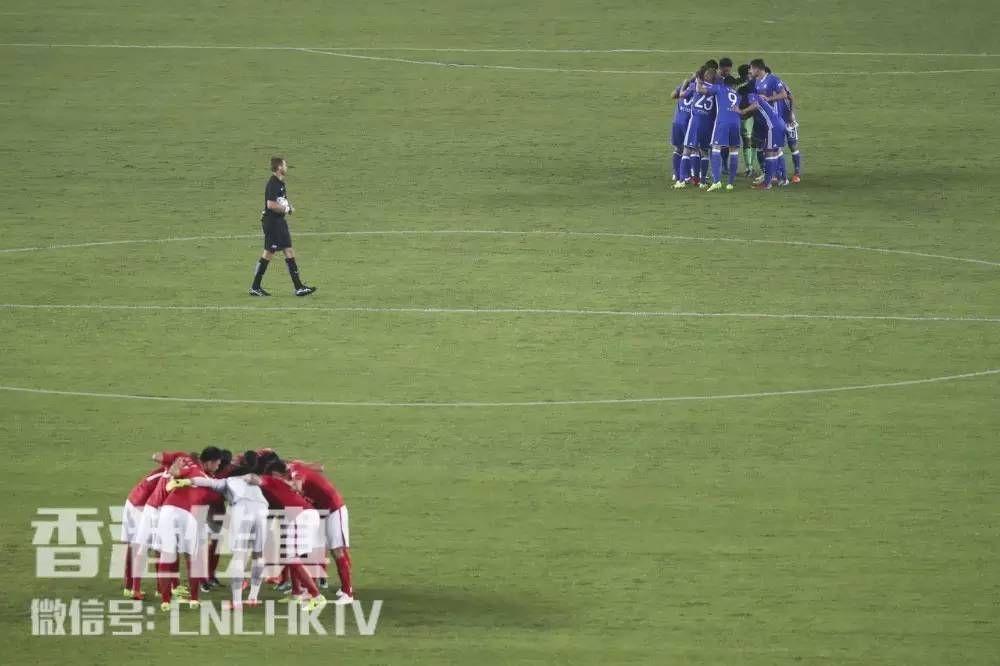 又到粤港大战，香港球迷扬言烧内地球迷球衣，结果……