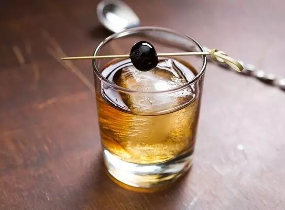 白兰地是属于什么样的葡萄酒,白兰地为什么是葡萄酒