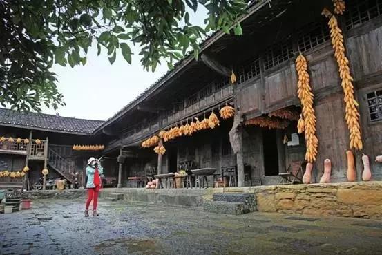 中国最美十大民族风情村寨,中国少数民族特色村寨旅游