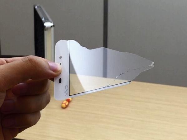 三年手机碎屏有必要修吗,现在手机碎屏几率小很多