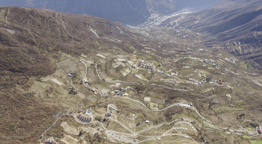 92%的本地人都不知道的秘境，“小牛背山”阿坝州浮云牧场走红