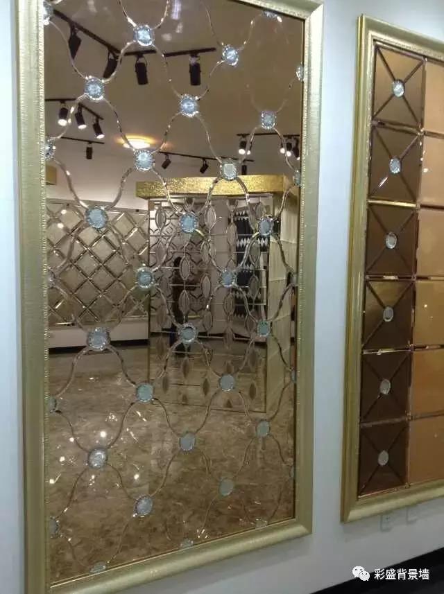 窗户纸镀膜玻璃的优缺点,镀膜玻璃与普通玻璃哪个在室外