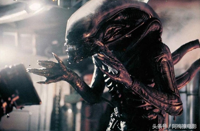 电影异形中最毛骨悚然的片段,8部最恐怖异形电影