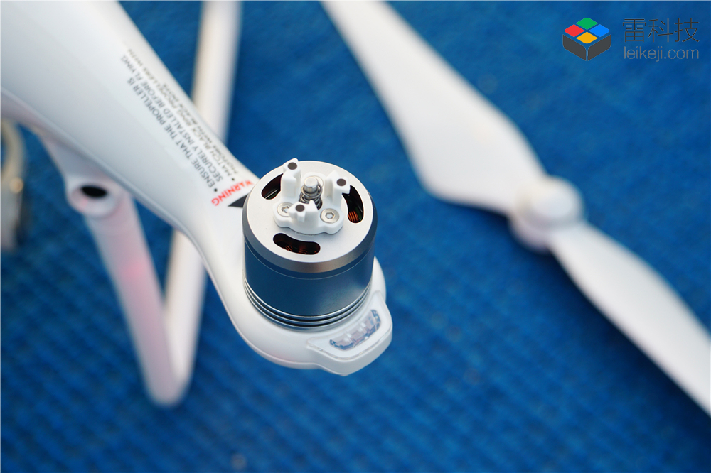 大疆无人机精灵4无人机深度评测,大疆精灵4飞行评测