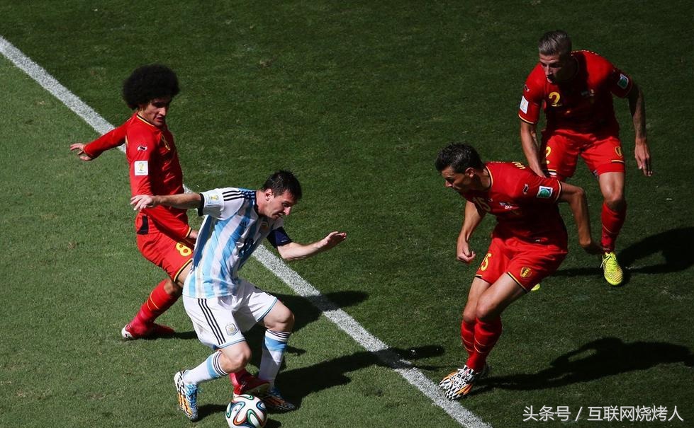 如何有球跑位和无球跑位,跑位教学