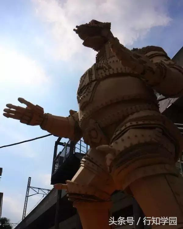 看了这个日本妹子爆改的快递盒,发现这些年的快递都白拆了!