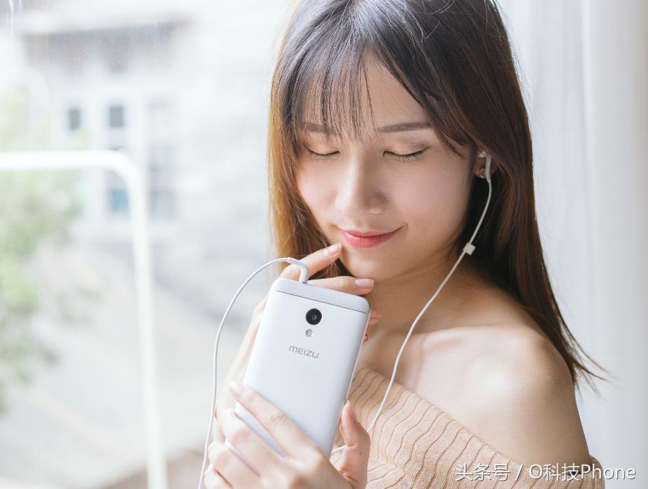 手机厂商宣传视频,用美女做广告宣传