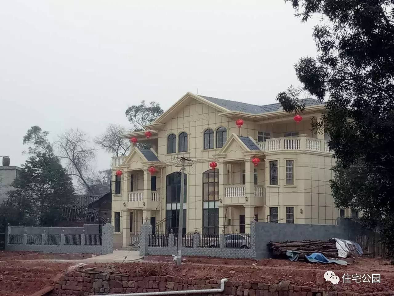 双拼三层农村别墅图片大全,农村双拼可以分开的别墅