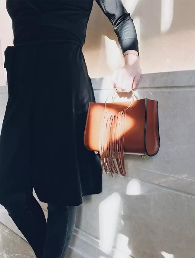 鏃跺皻娲嬫皵缇庡寘,澶村眰鐗涚毊缇庡寘鍒嗕韩绮捐嚧濂充汉蹇呭