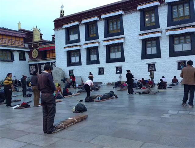 川藏线租车游玩需要多少钱,川藏线租车费用大概多少钱