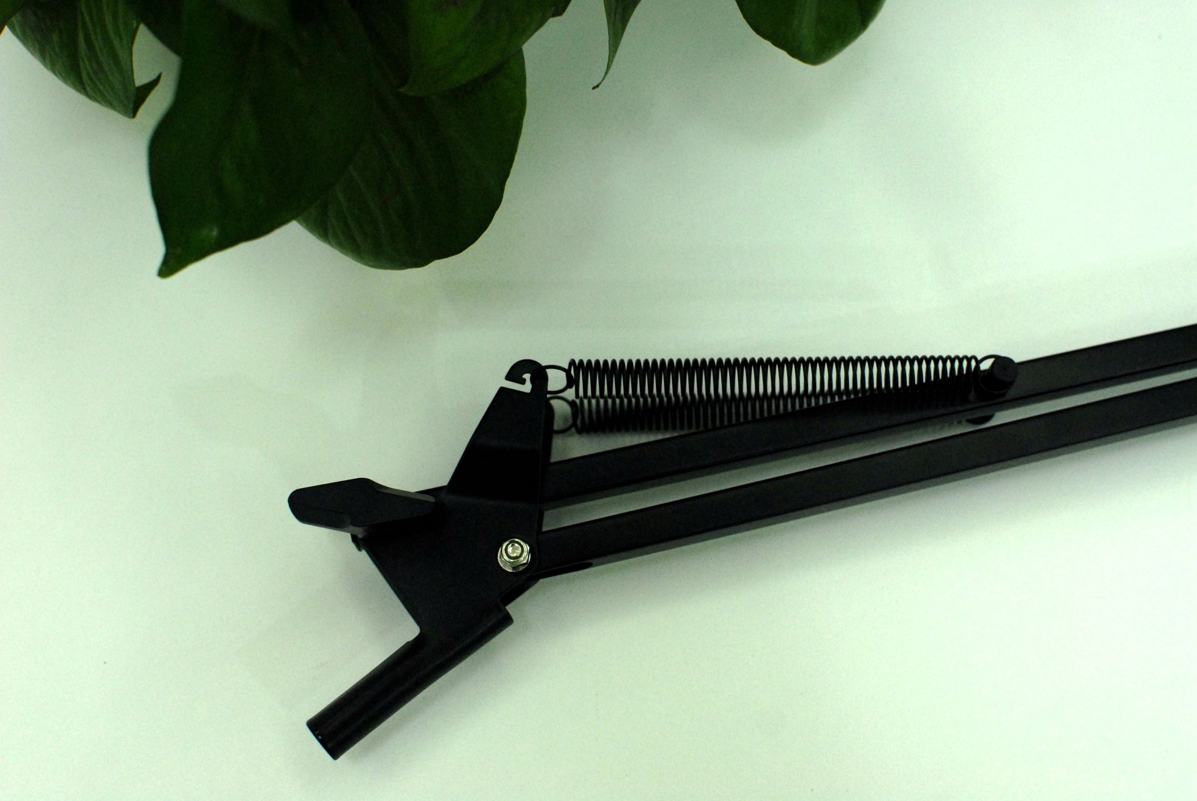 在床上躺着的懒人支架测评,用懒人支架并不意味着你就是懒人