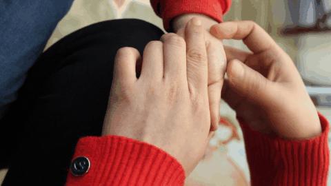 宝宝积食有哪些症状怎么缓解,宝宝积食的表现及护理方法