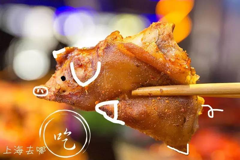 这家店营业到凌晨2点，卖的都可以选Size，还给手活儿好的打折……