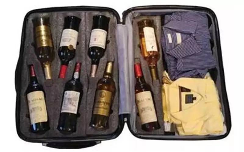 去国外旅游买什么酒好,出国旅游哪里买酒便宜