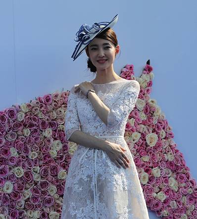 顶尖骑手比赛,环球马术冠军赛开赛