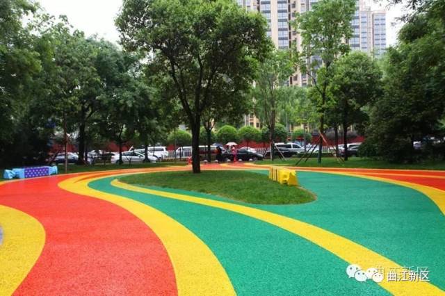 五人足球场设计效果图,西安5人制足球场翻新