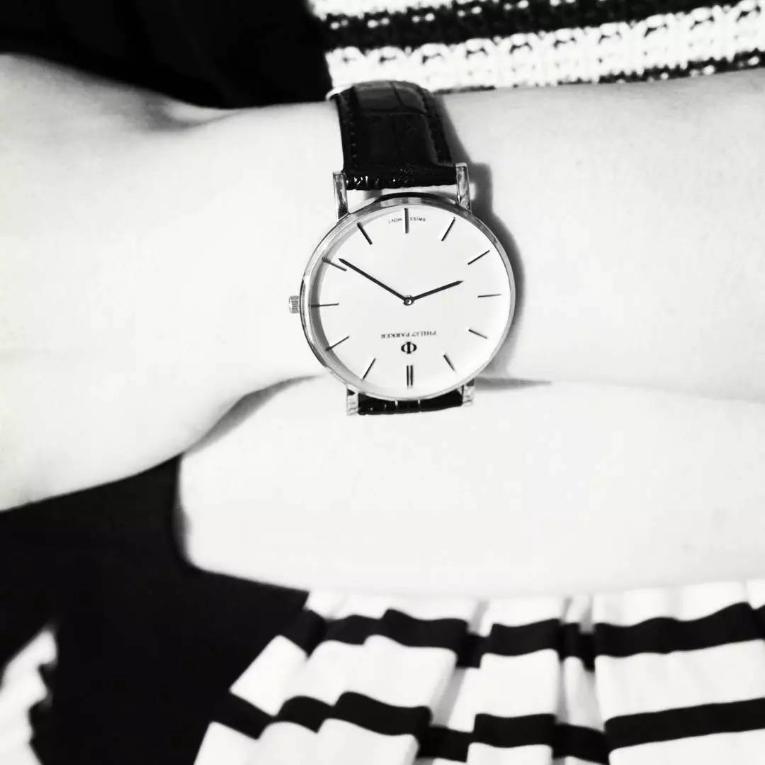 年轻的女人戴什么手表好,年轻人戴什么手表比较好女士